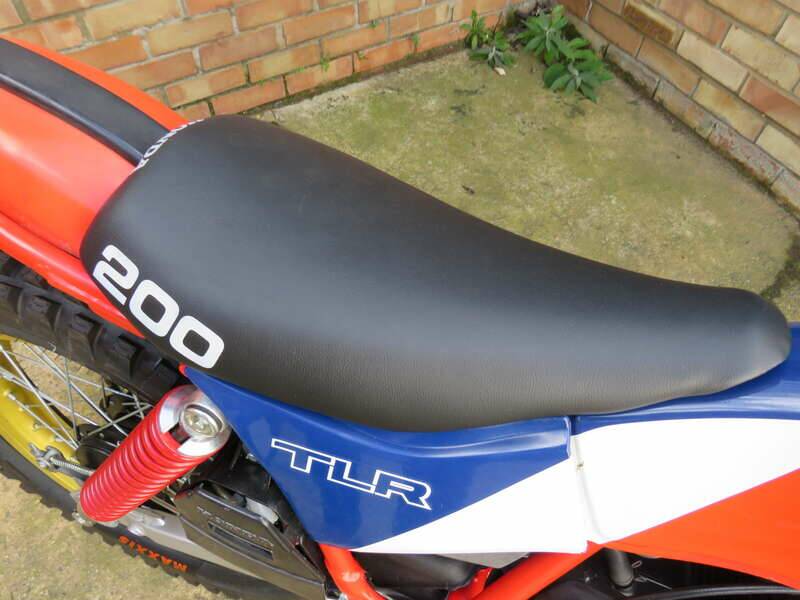 Bild 15/38 von Honda DUMMY (1983)