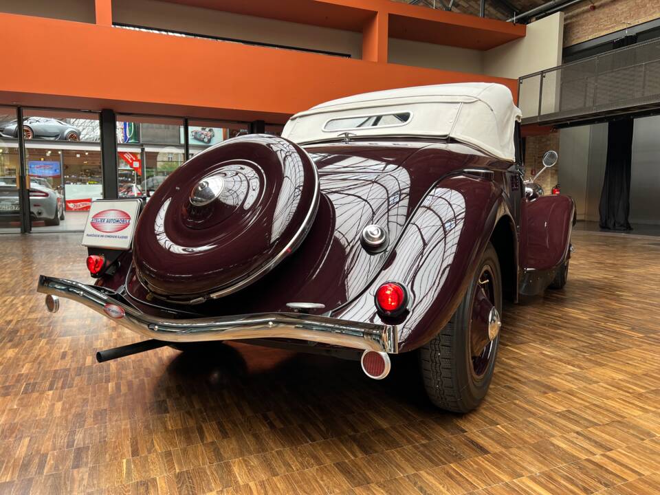 Image 18/38 of Citroën Traction Avant 11 BL Légère (1938)