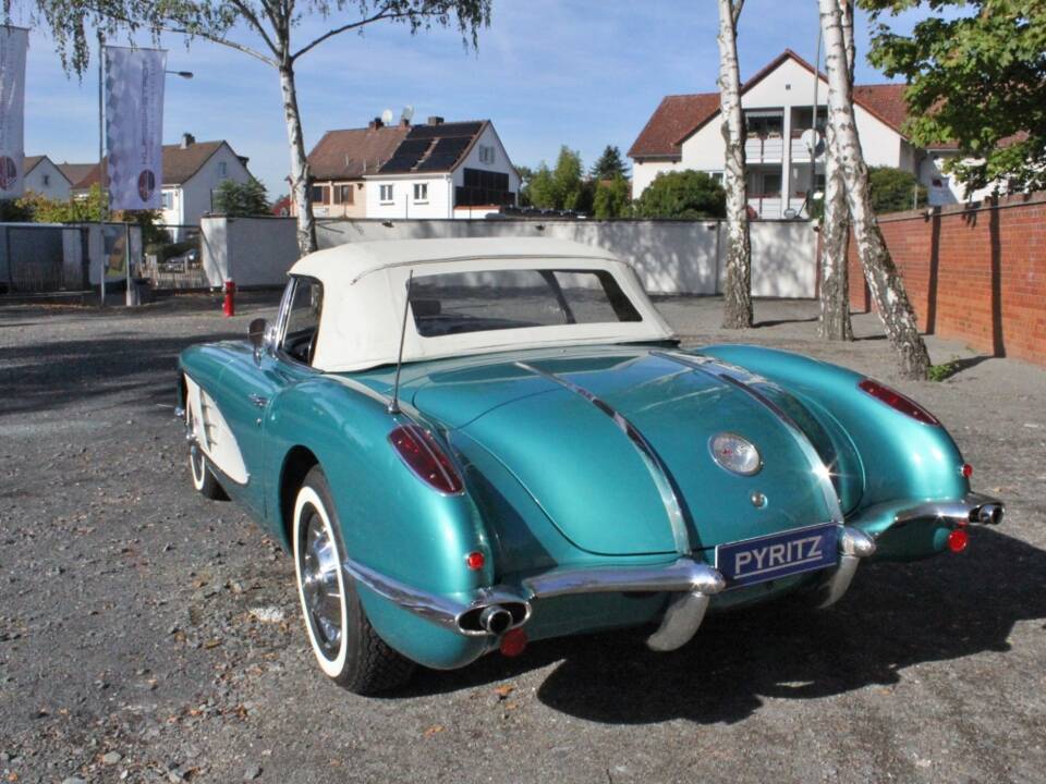 Bild 15/15 von Chevrolet Corvette (1958)