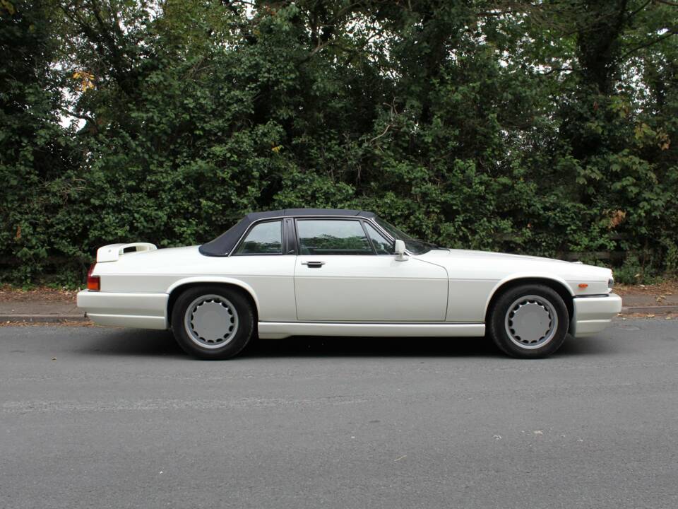 Image 7/20 de Jaguar XJS 5.3 V12 (1988)