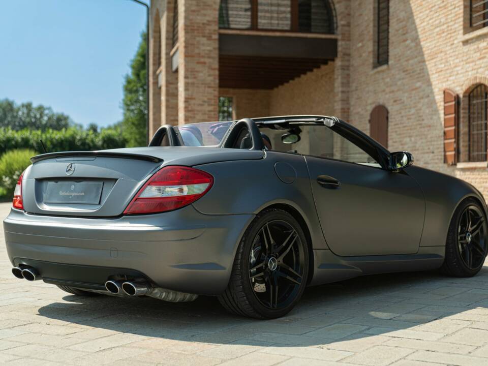 Immagine 7/50 di Mercedes-Benz SLK 55 AMG (2005)