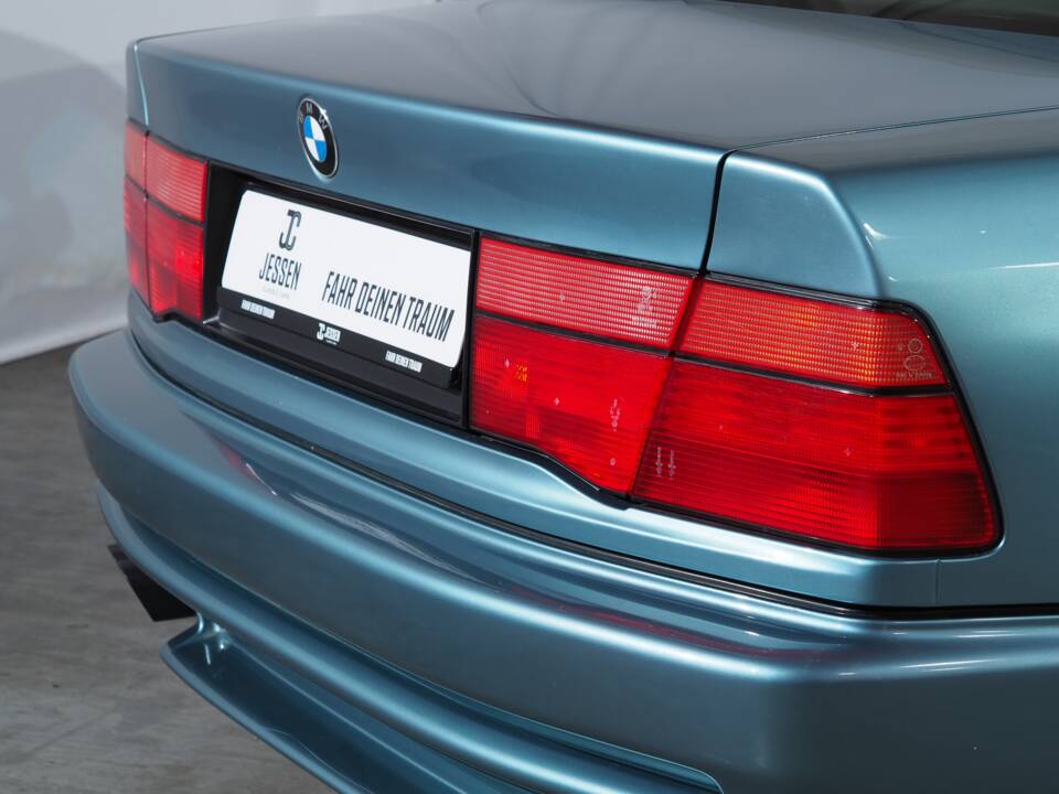 Image 26/59 of BMW 850Ci (1994)