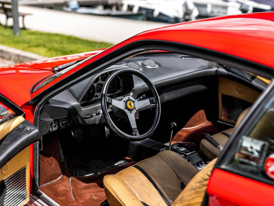 Image 8/16 of Ferrari 308 GTB (1976)