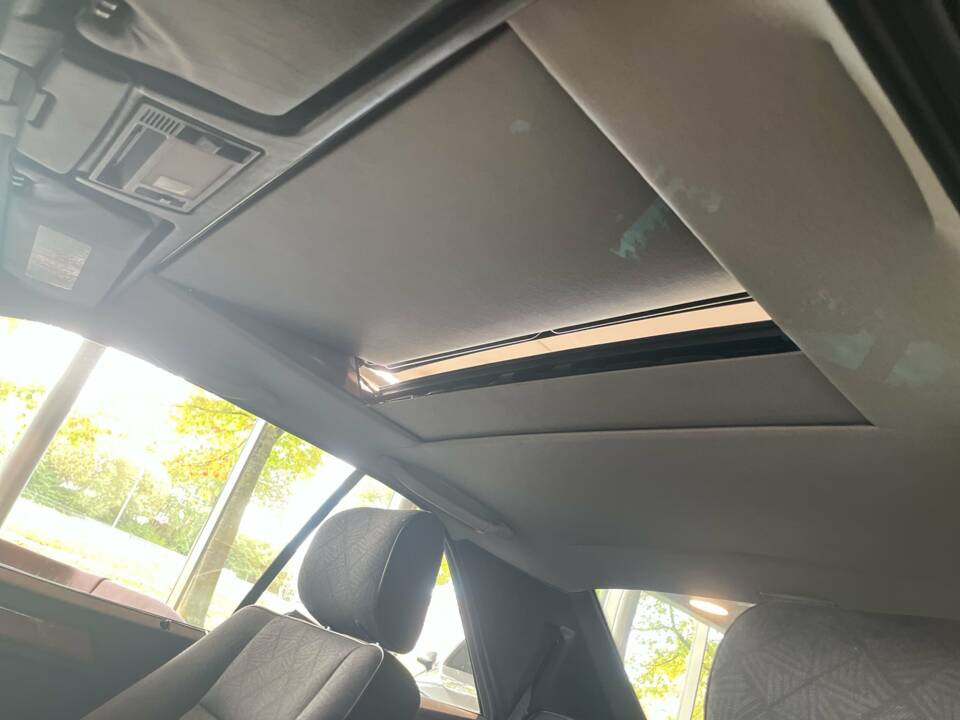 Bild 21/21 von Mercedes-Benz E 200 (1996)