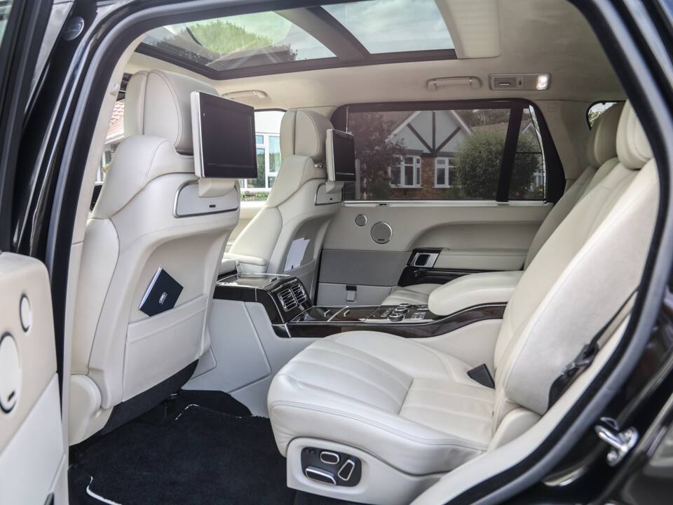 Imagen 25/49 de Land Rover Range Rover Sport SVR (2014)