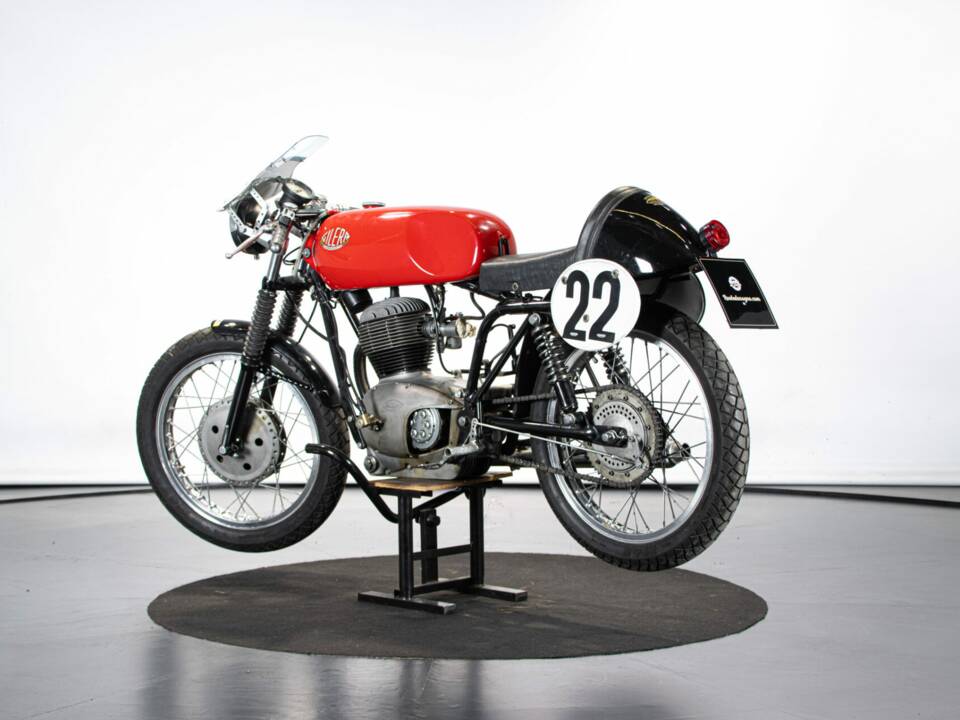Immagine 2/50 di Gilera 175 Sport (1956)