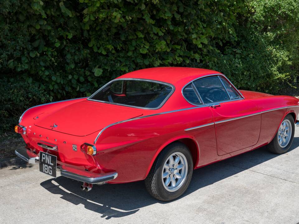 Image 3/50 of Volvo 1800 S (1968)