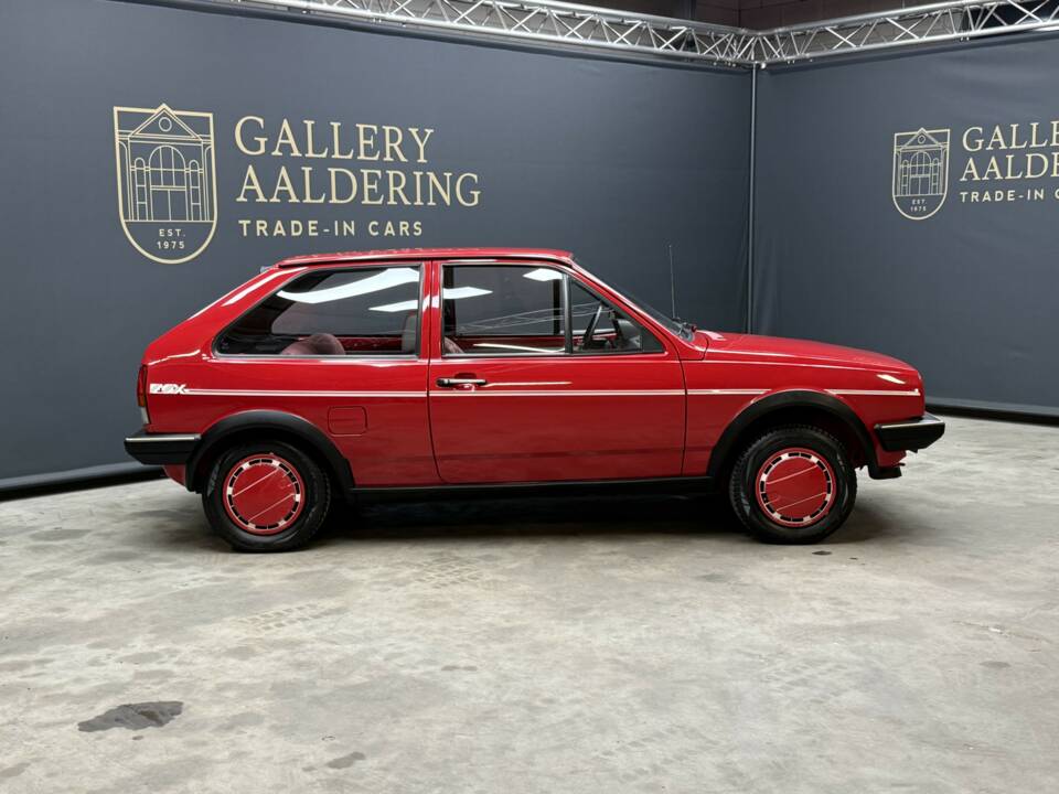Bild 26/40 von Volkswagen Polo II Coupe 1.0 (1988)