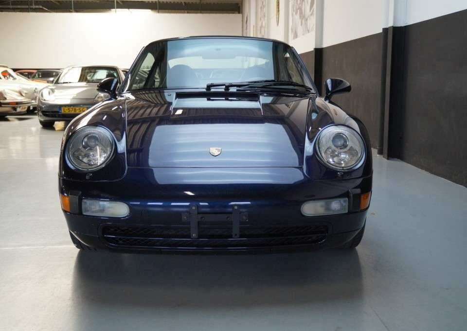 Image 27/50 of Porsche 911 Carrera (1995)