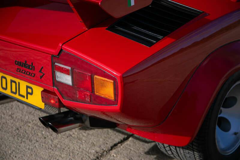 Afbeelding 41/47 van Lamborghini Countach LP 500 S (1983)