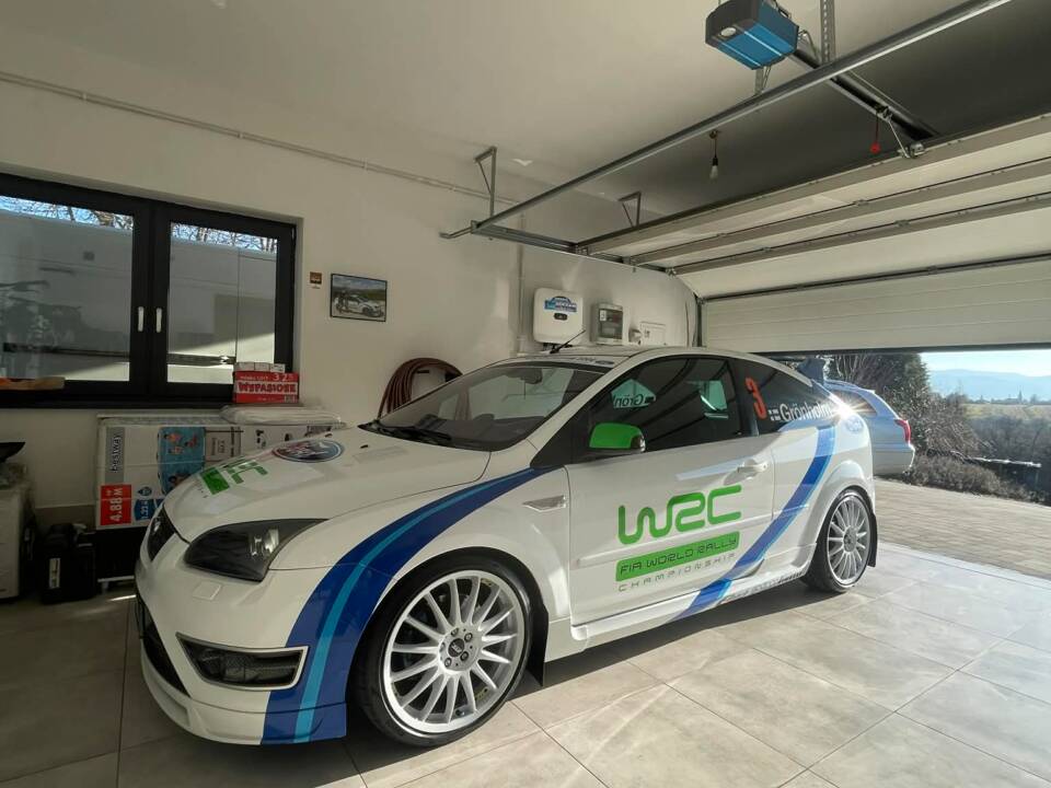 Immagine 6/17 di Ford Focus RS WRC (2007)