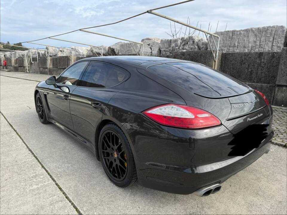 Image 6/13 de Porsche Panamera Turbo (2013)