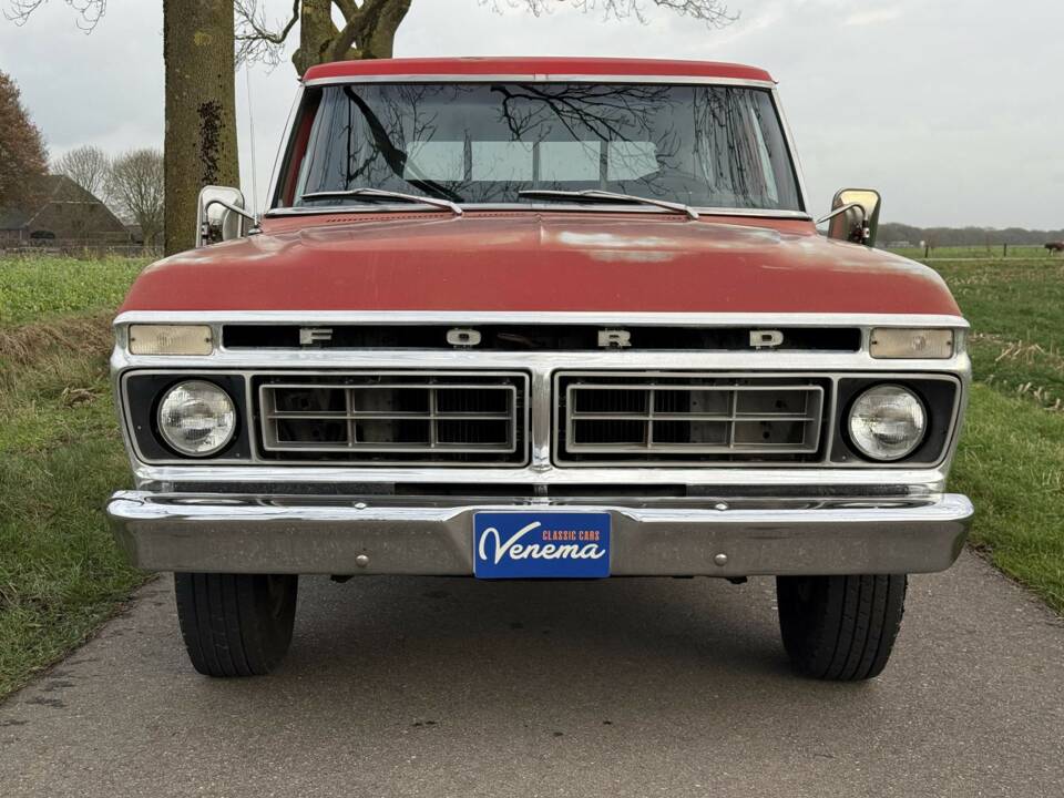 Image 2/18 de Ford F-250 (1976)