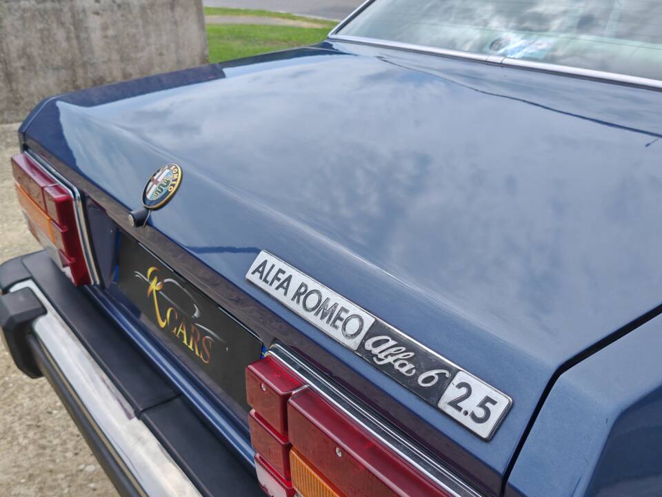 Image 14/34 of Alfa Romeo Alfa 6 - 2.5 (1979)