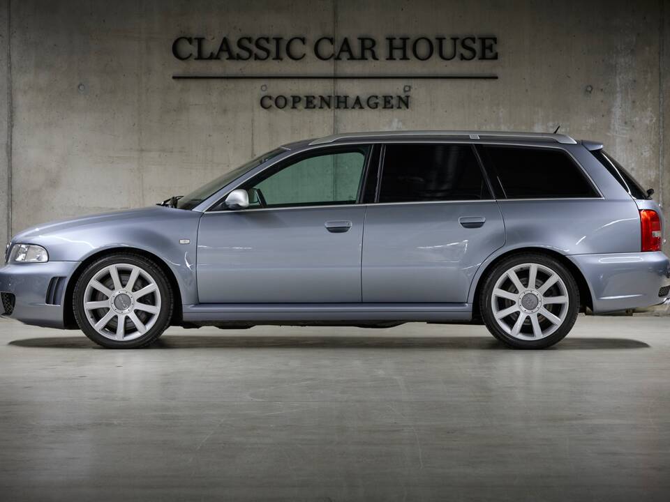 Imagen 20/100 de Audi RS4 Avant (2001)