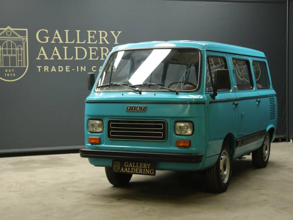 Image 8/50 of FIAT 900E (1980)