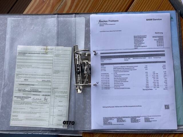 Image 22/28 of BMW M5 (1999)