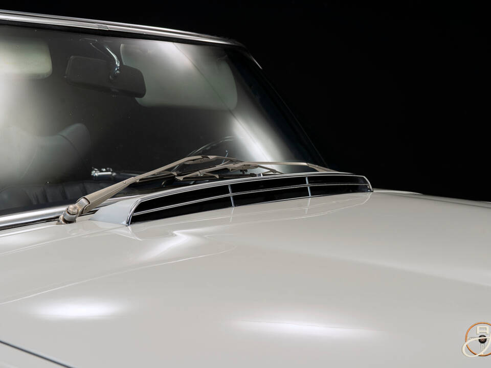 Image 23/23 of Mercedes-Benz 280 SL (1968)