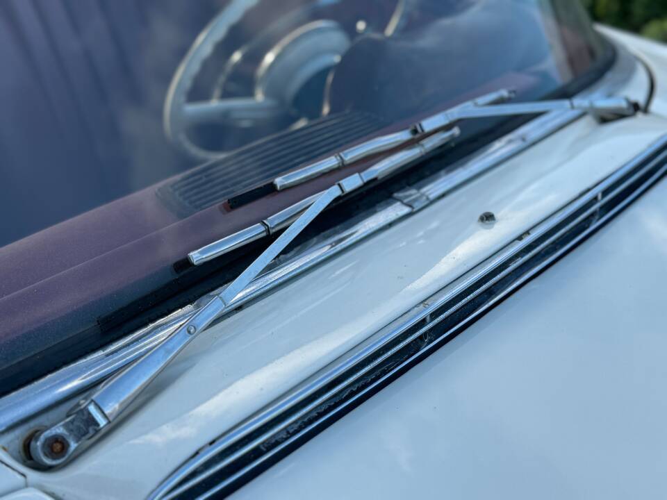Image 58/132 of Mercedes-Benz 220 SE b (1963)