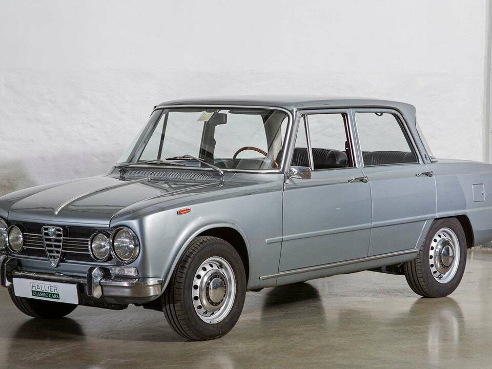 Image 1/23 of Alfa Romeo Giulia 1600 Super Biscione (1970)