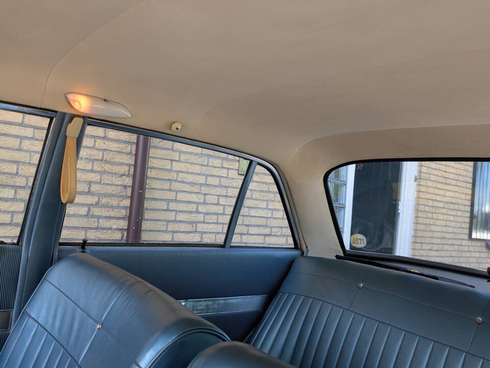 Image 7/35 of Opel Rekord 1700 (1964)