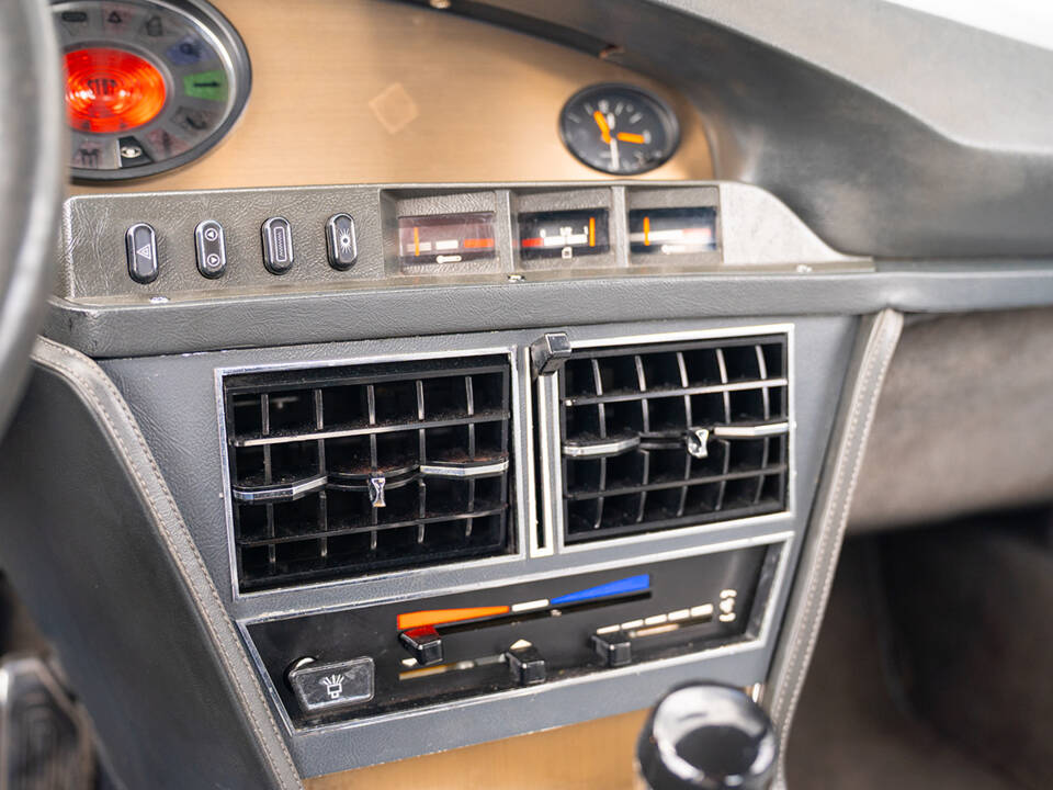 Image 43/57 of Citroën SM (1971)