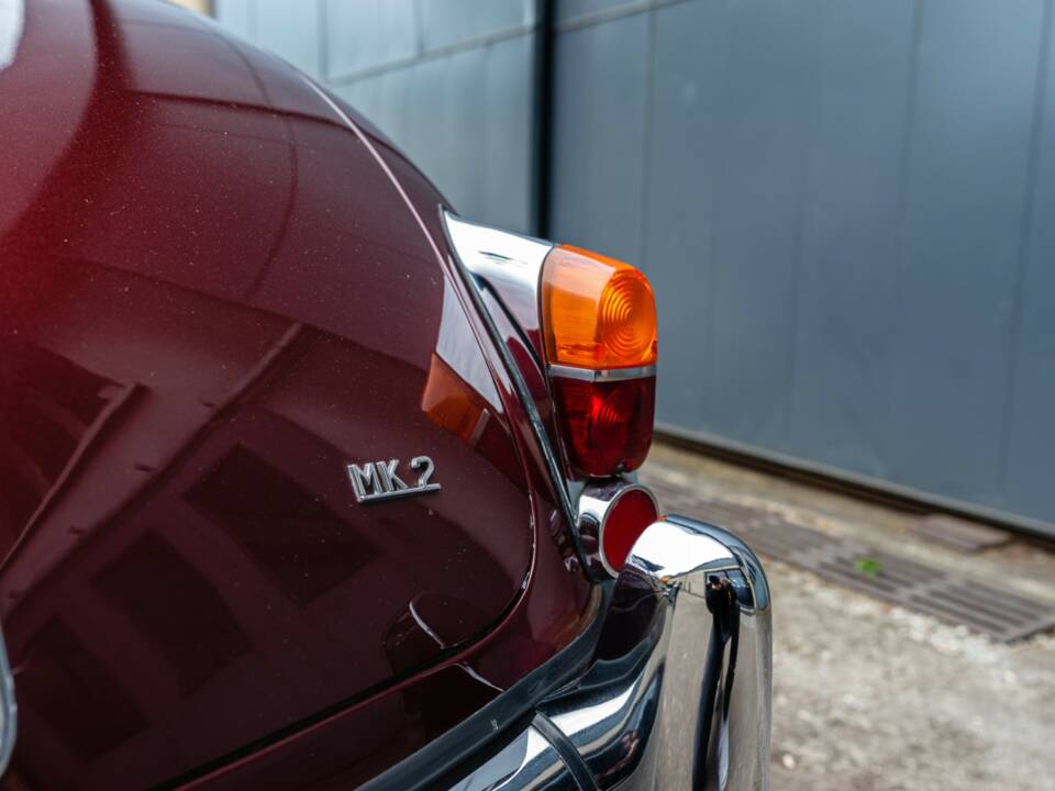 Image 17/49 of Jaguar Mk II 3.4 (1967)