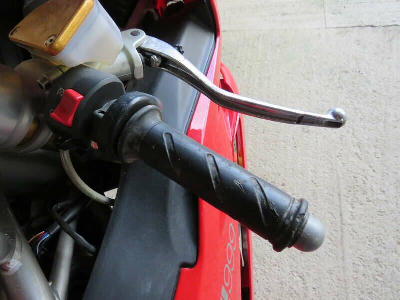 Bild 15/42 von Ducati DUMMY (2002)
