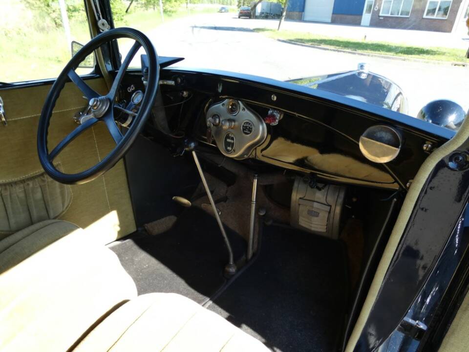 Image 12/15 of Ford Model A Tudor Sedan (1929)