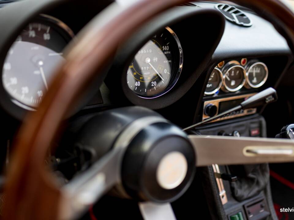 Afbeelding 31/42 van Alfa Romeo 2000 Spider Veloce (1980)