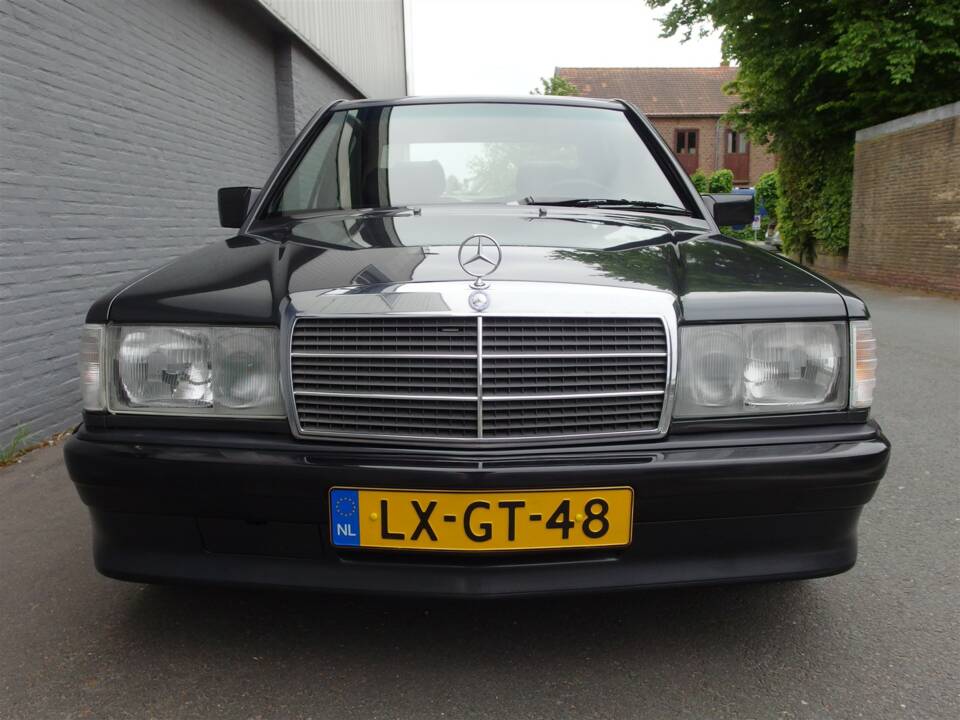 Immagine 7/98 di Mercedes-Benz 190 E 2.3-16 (1985)