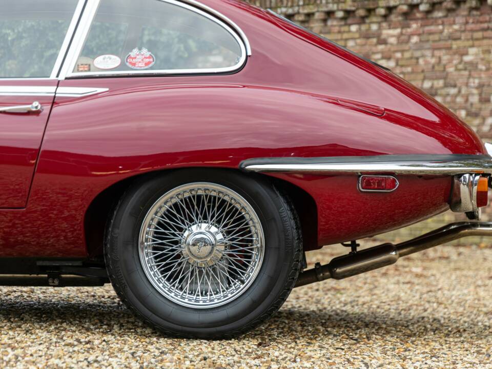 Imagen 9/50 de Jaguar Type E (2+2) (1969)