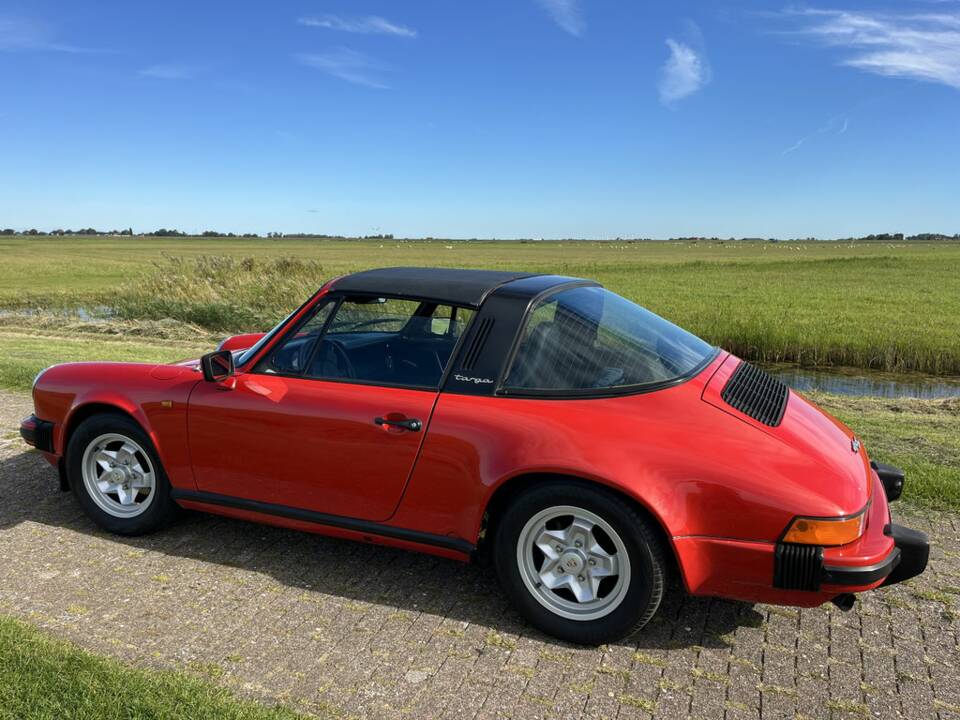 Image 6/8 de Porsche 911 2.7 S (1974)