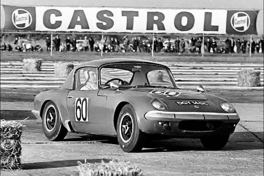 Image 42/45 of Lotus Elan (1965)