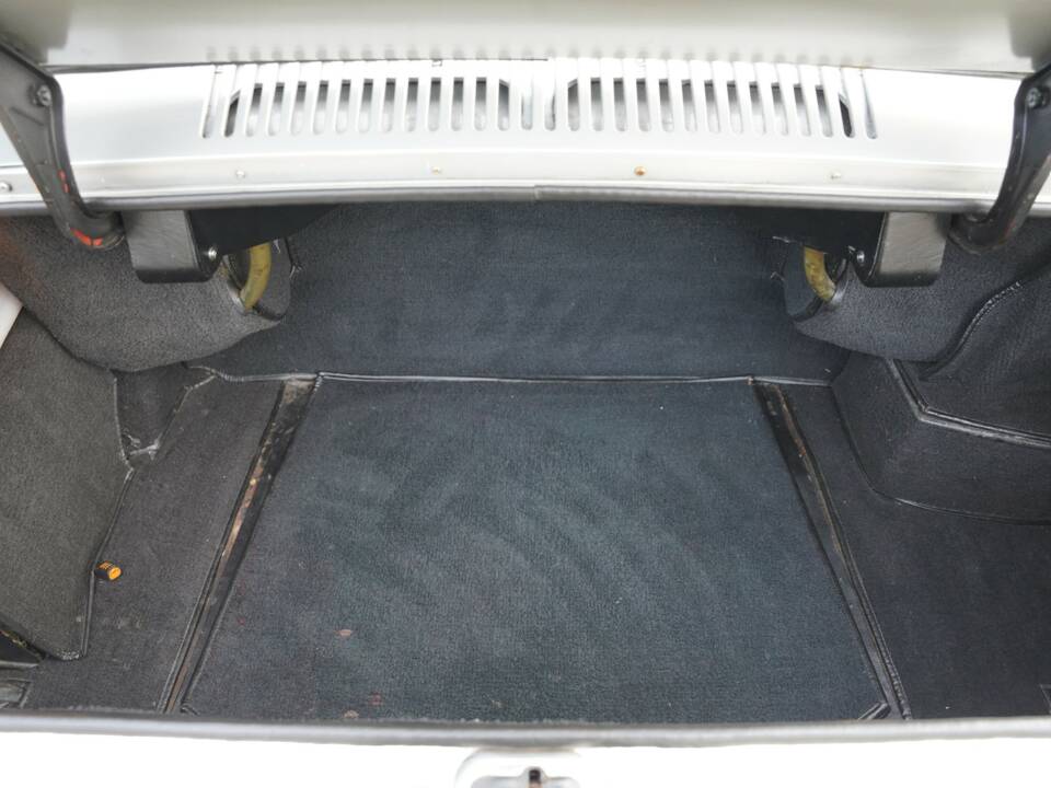 Bild 44/50 von Aston Martin V8 (1974)