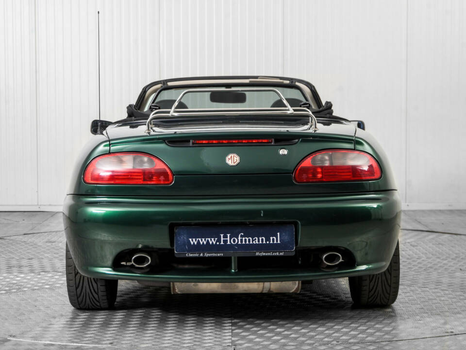 Bild 13/50 von MG F 1.8i (2000)