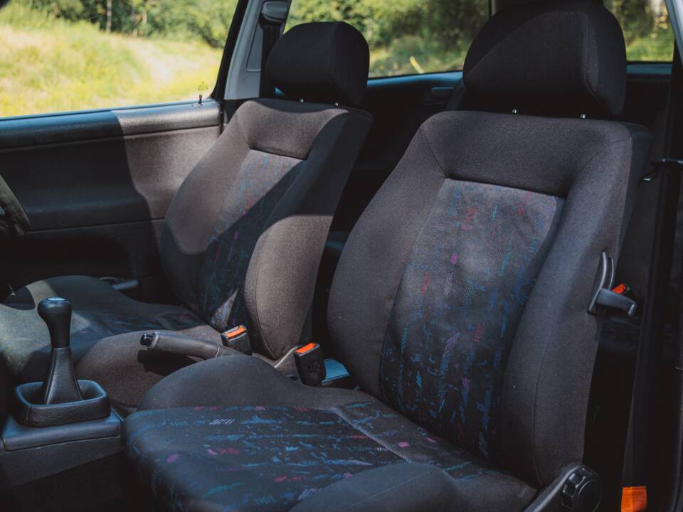 Image 31/39 of Volkswagen Golf IV 1.8T GTI (1998)