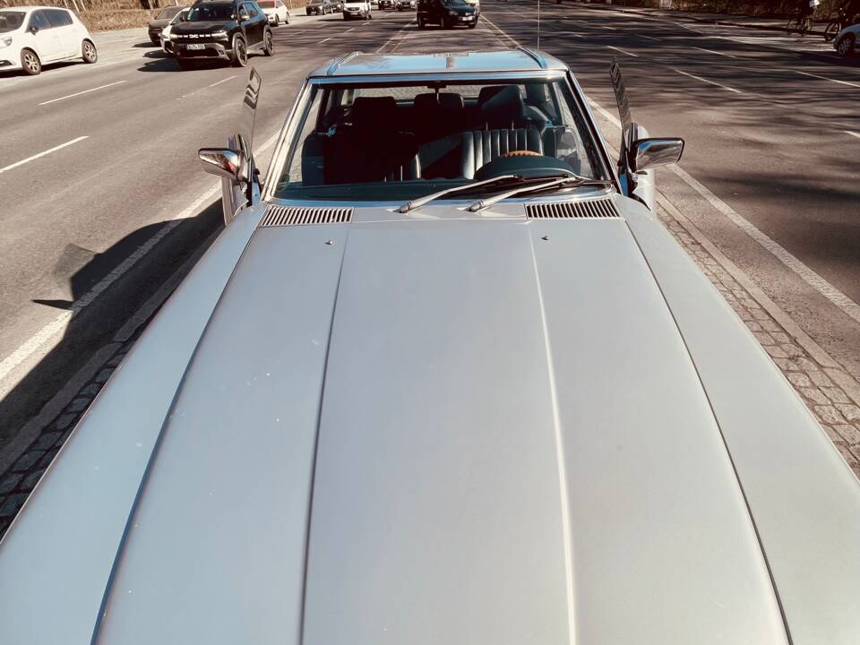 Image 2/22 of Mercedes-Benz 280 SL (1982)