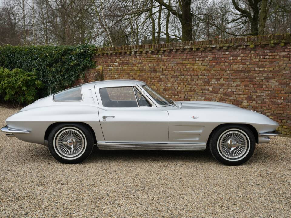 Image 41/50 of Chevrolet Corvette Sting Ray (1963)