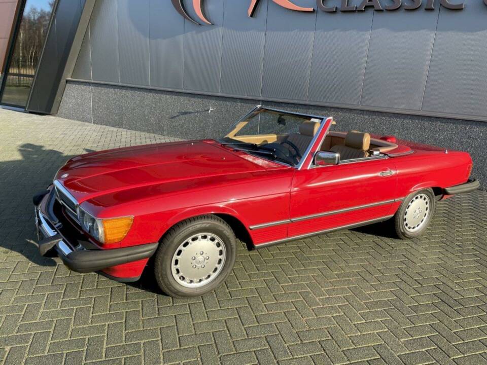 Image 4/36 de Mercedes-Benz 560 SL (1987)
