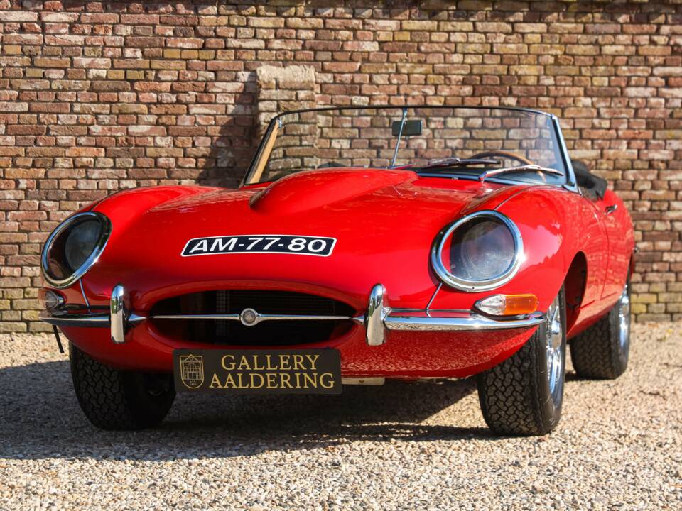 Image 35/50 de Jaguar Type E 3.8 (1964)
