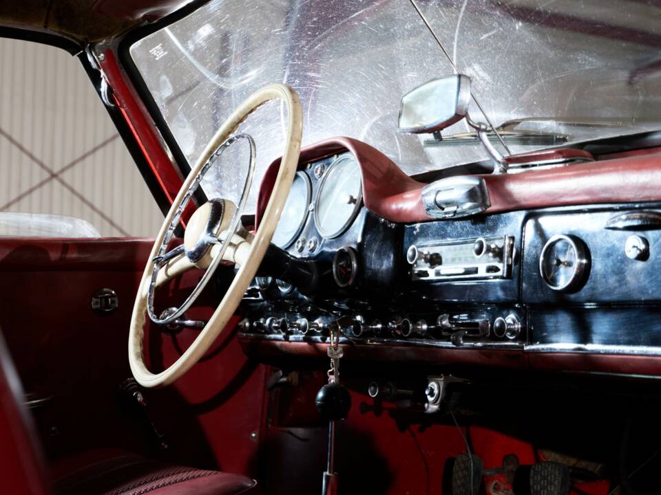 Image 57/83 de Mercedes-Benz 190 SL (1959)