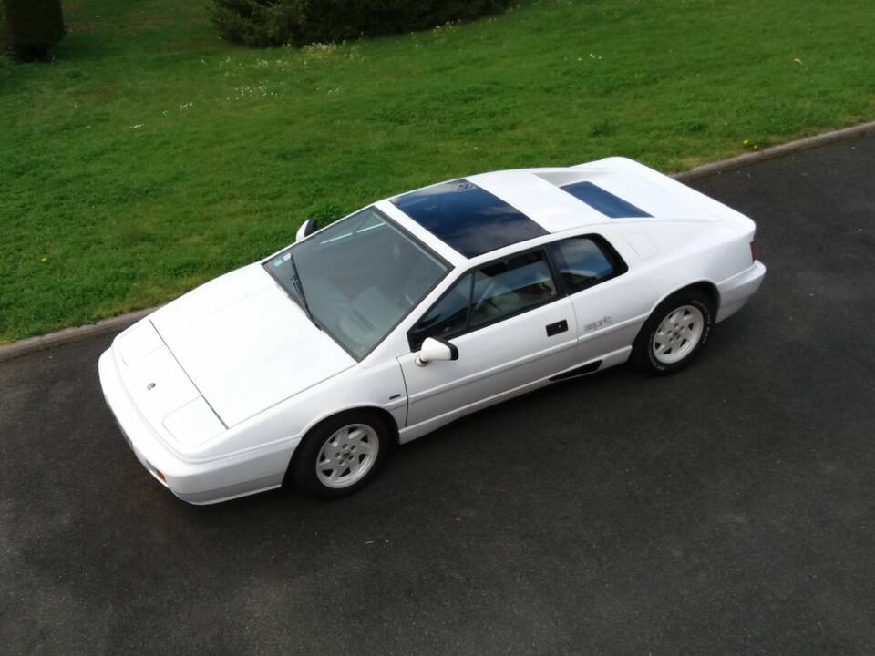 Bild 3/8 von Lotus Esprit (1989)