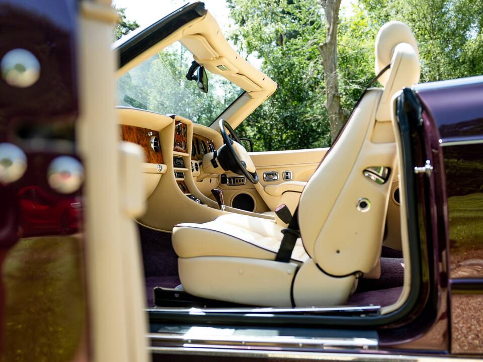 Image 9/46 of Bentley Azure (1997)