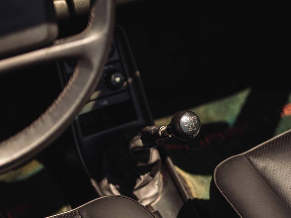 Bild 67/72 von Porsche 911 Turbo 3.3 (1989)