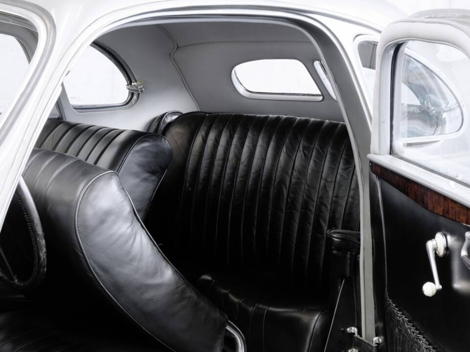 Bild 26/48 von BMW 327 (1940)