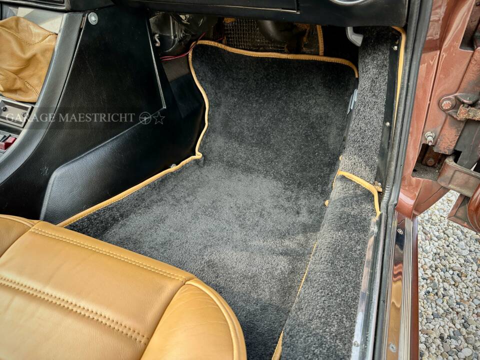 Image 44/100 of Alfa Romeo 2000 Spider Veloce (1980)