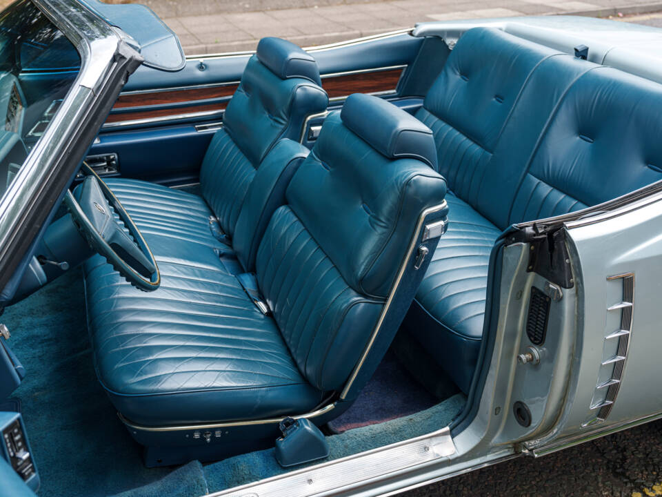 Image 25/30 of Cadillac Fleetwood Eldorado Convertible (1972)