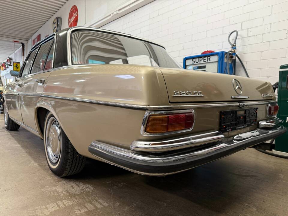 Bild 13/17 von Mercedes-Benz 280 SE (1971)