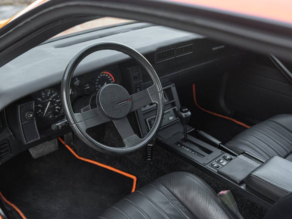 Bild 33/50 von Chevrolet Camaro Z28 (1992)